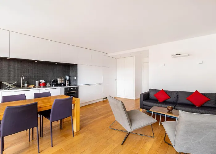Guestready - Bright And Airy In The 18Th
