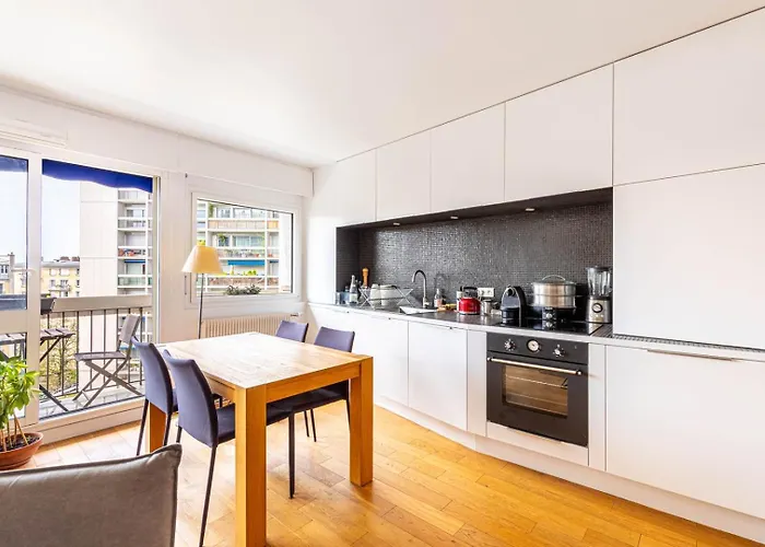 Guestready - Bright And Airy In The 18Th